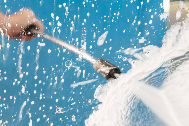Best Driveway Pressure Washing  in Moreland Hills, OH